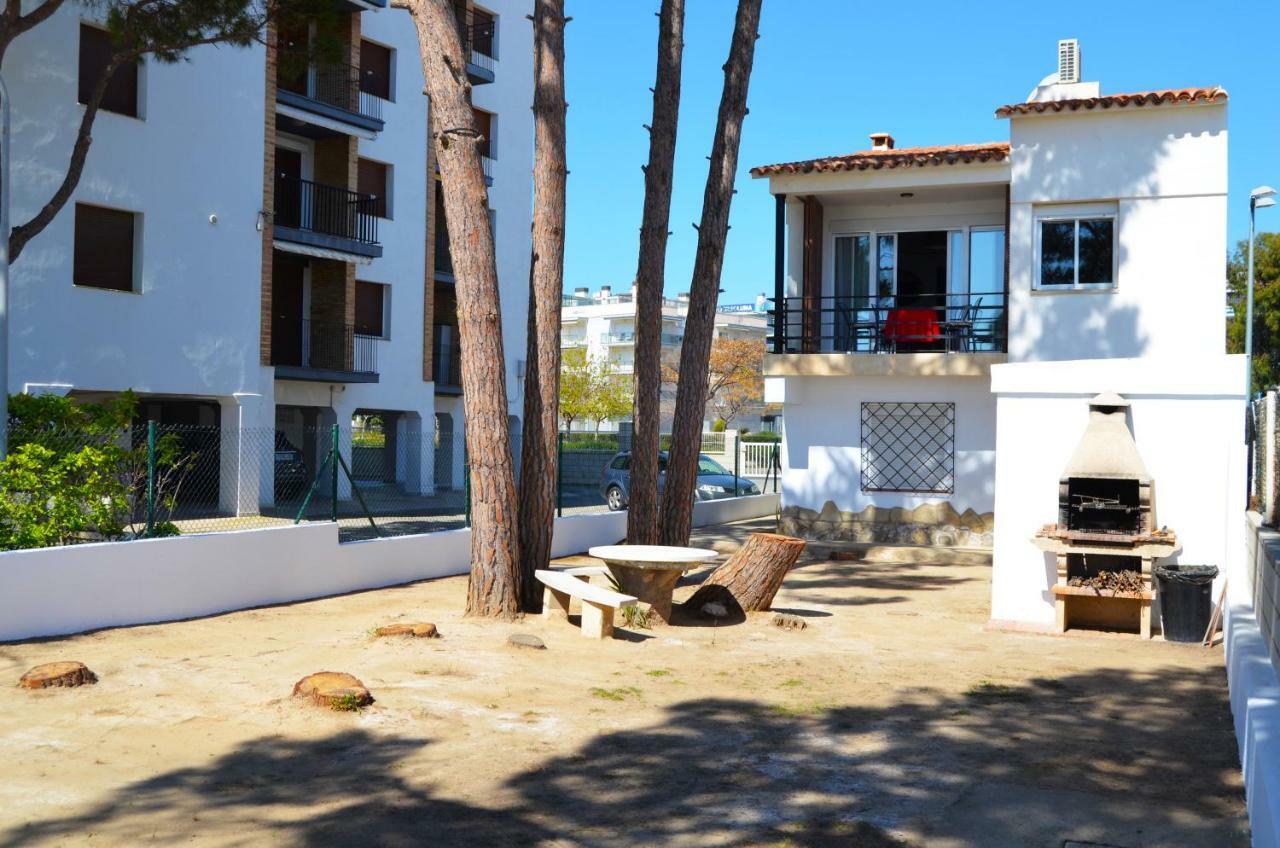 La Torre - Villa Rosamar Beach Cambrils Exterior photo