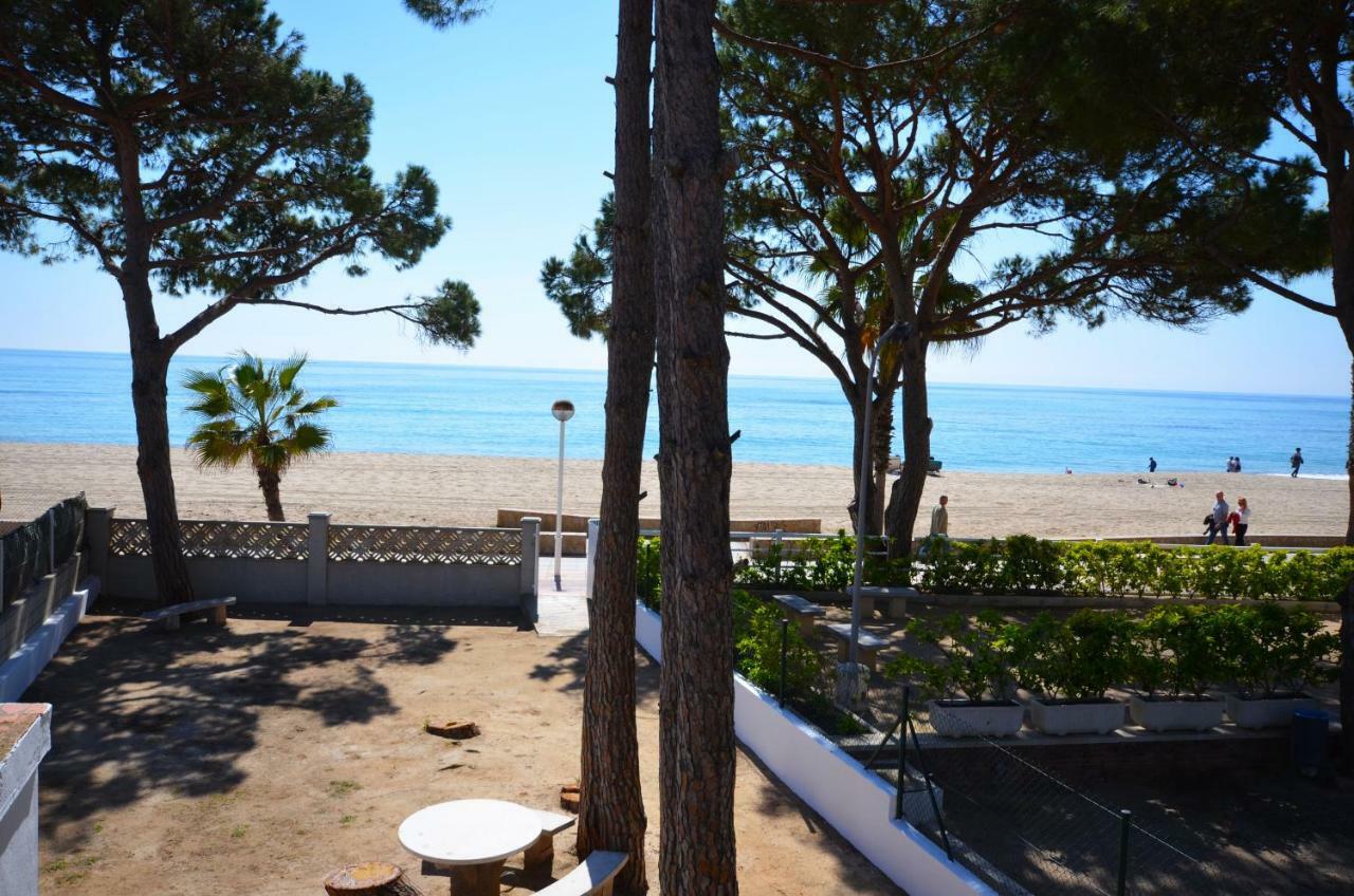 La Torre - Villa Rosamar Beach Cambrils Exterior photo